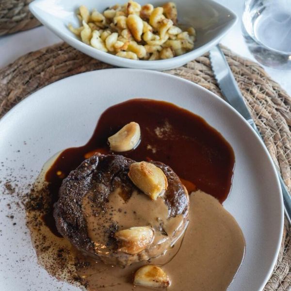 Mirador Lake Cuisine