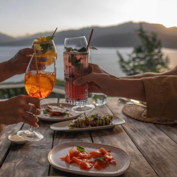 Mirador Lake Cuisine