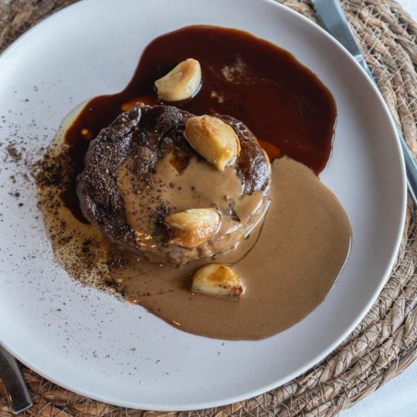 Mirador Lake Cuisine