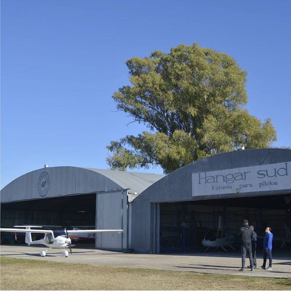 Escuela de vuelo - Hangar Sud