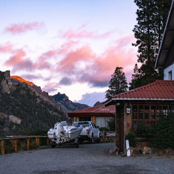 Confluencia Traful Hotel