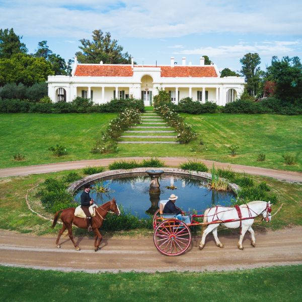 Pueblo Estancia La Paz